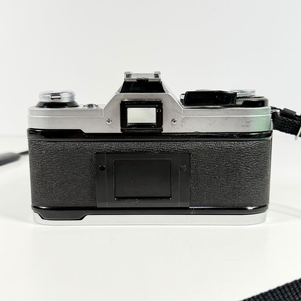 Canon AE-1 35mm Film Camera Body Only Vintage SLR Japan Untested - Picture 3 of 7